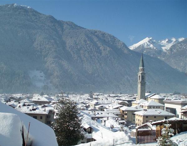 panorama invernale di Pinzolo